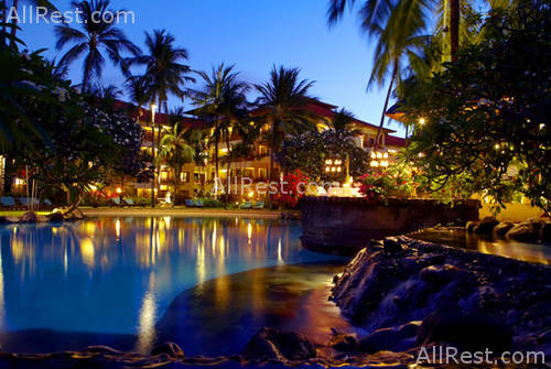 The Laguna Resort & Spa 10